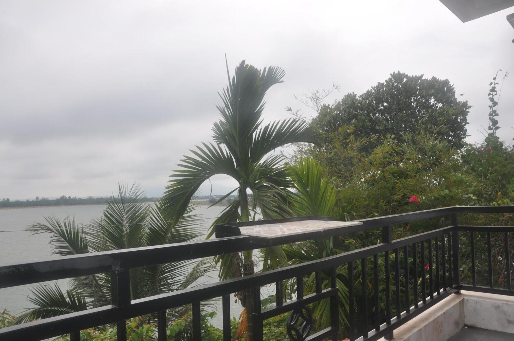 Autumn Bay Retreat Hoi An Hotell Exteriör bild
